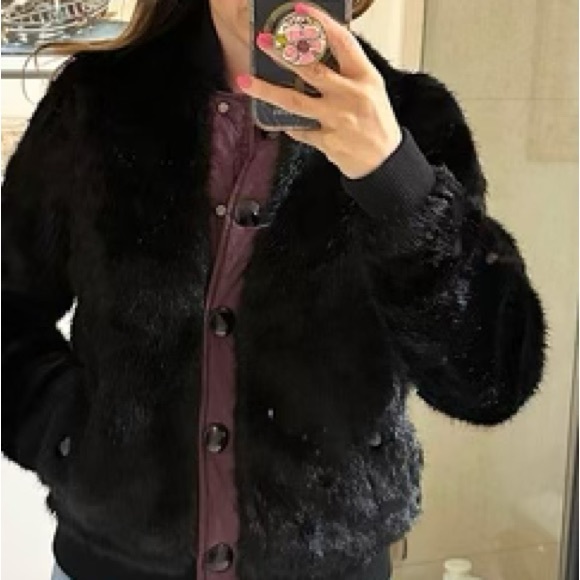 Hunter Faux Fur w/Contrast Placket Bomber Jacket - Picture 5 of 8